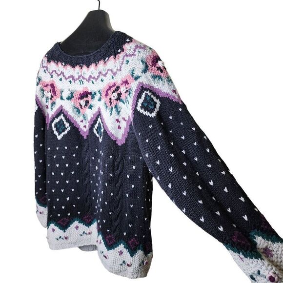 Vintage 80s Hand Knit Crew Neck Sweater Womens  L Black Floral Cottage - Picture 2 of 5